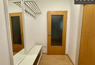 | HELL & GEMÜTLICH | CHARMANTE 1-ZIMMER-WOHNUNG IM ERGESCHOSS | IM GRÜNEN UND DOCH IN DER STADT