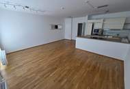 MIETE! Neuwertige Familienwohnung mit Garagenplatz!