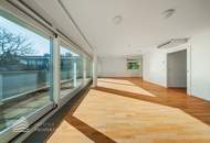 Wunderschöne 5 - Zimmer Wohnung mit Terrasse und Garten