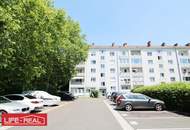 Großzügige 4-Zimmer-Wohnung mit Loggia und Stellplatz – Potenzial zur Sanierung vorhanden