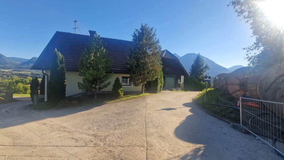 Charmantes gepflegtes Wohnhaus mit und großzügigem Wirtschaftsgebäude ( Nebengebäude) mit kleiner Werkstatt, nähe Klopeinersee und Turnersee