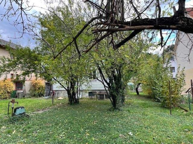 "Lage, Potenzial, neues Familienglück!" Eigengrund mit Altbestand!"