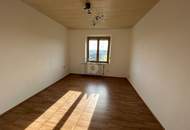 FAMILIENFREUNDLICHE WOHNUNG IN ZENTRALER LAGE MIT VIEL POTENTIAL