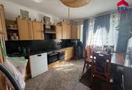 NEU: Viel Platz für Familie, Hobby und Werkstatt – Einfamilienhaus mit 4 Garagen und neuem Dach