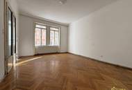 ROHDIAMANT IN TOPLAGE! U6 DIREKT. SANIERUNGSBEDÜRFTIGE 3,5 ZIMMER. FISCHGRÄTPARKETT.