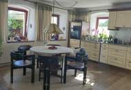 Wunderschöner Dreikanthof in Ruhelage mit Reithalle