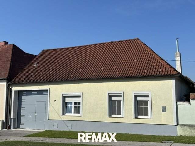 Top sanierter Langstreckhof mit großzügigen Nebengebäuden!