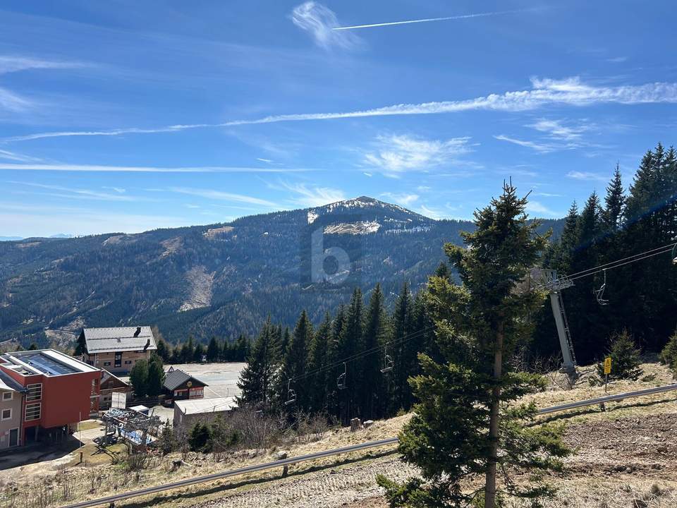 PROVISIONSFREI PARZELLIERBAR UND DIREKT AUF DER SKIPISTE