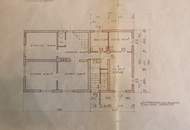 Großzügiges Haus mit zwei Wohnebenen, großem Garten und Garage – Renovierungsprojekt in guter Lage!