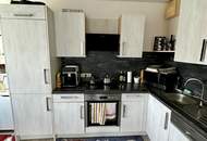 Gemütliche 3 Zimmer-Mietwohnung mit Loggia und Garagenstellplatz - voll möbliert