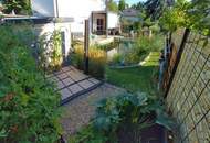 "Bereit für den Sommer im eigenen Haus mit Schwimmteich?"