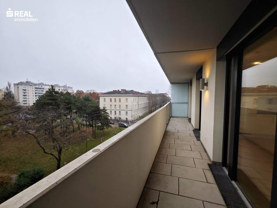 TOP gelegene 2 ZIMMER WOHNUNG MIT LOGGIA am grünen Prater