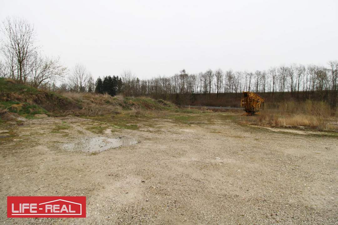 Top - Gewerbegrundstück