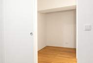 ERSTBEZUG nach Sanierung | Komplett hofseitiges Loft mit Balkon | Raumhöhe bis zu ca. 4,95 m | Büro/Praxis Nutzung und Kurzzeitvermietung möglich