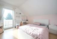 183 m² Wohn- und Nutzfläche – 729 m² Grundstück – SOFORT VERFÜGBAR! Voll unterkellertes Einfamilienhaus mit traumhaftem Garten in sonniger Ruhelage!