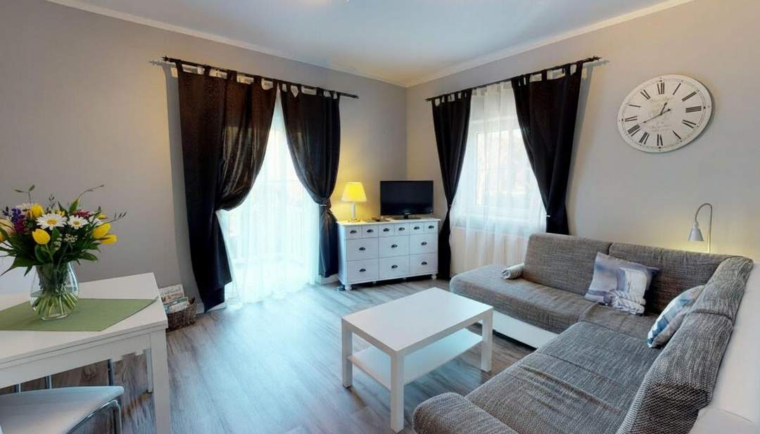 Anleger-Objekt in Velden am Wörthersee: Gemütliches Ferien-Appartement mit Garten und Terrasse