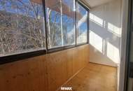 Zentrale Lage: Garconniere mit Loggia und TG-Abstellplatz