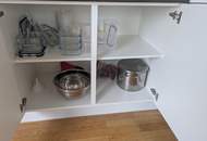 VOLLMÖBLIERTE DG-Wohnung mit westseitiger Terrasse ++ Eine Ebene ++ AB AUGUST!!