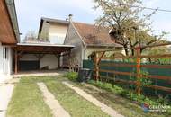 Altes Haus, 5 Zi, teilweise renoviert, Fenster & Türen erneuert, Dach neu eingedeckt, Carport