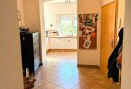 "Ein/Zwei/Dreifamilienhaus mitten im Ortszentrum!"
