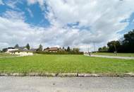 TOP WOHNPROJEKT möglich! IDEAL für BAUTRÄGER! In unmittelbarer Nähe zu den Wundschuher Seen! TOP Anbindung! VOLLERSCHLOSSENES und FLACHES BAUGRUNDSTÜCK!