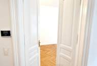 Altbau wie man ihn liebt! Währing von seiner besten Seite! Traumhaft saniertes Altbauhaus + Ruhige Seitengasse + Super beliebtes Grätzl! Viel Grün + Viel Charme! Jetzt zugreifen!