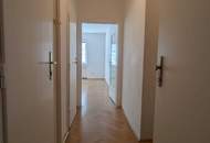 ** Wohnen in der Innenstadt (nähe Stadtpark): Single Hit - Wohnung im 2.OG - ab sofort**