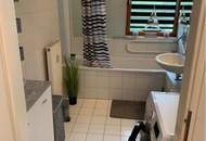 Attraktive 3 Raumwohnung mit Balkon, Küche & Carport!