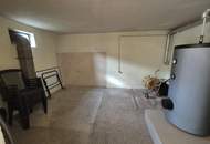 GEPFLEGTES EINFAMILIENHAUS MIT GARAGE UND SCHÖNEM GARTEN