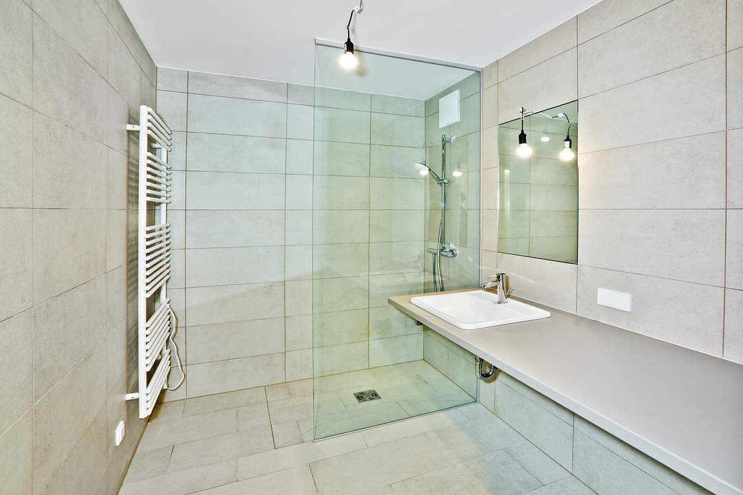 2 ZIMMER |BALKON | ST. VEIT GASSE 25 | ERSTBEZUG IN HIETZING | MIETBEGINN AB 1. DEZEMBER 2025