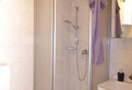 Vielseitiges Einfamilienhaus mit separater Wohneinheit, großzügigen Nebengebäuden &amp; Pool