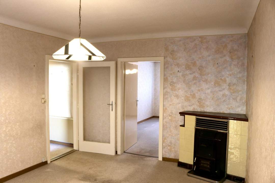 "2 Zimmer Renovierungsjuwel!"