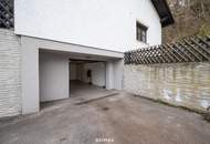 Unterkellerter Bungalow mit traumhaftem Garten u. Doppelgarage in zentraler Lage!