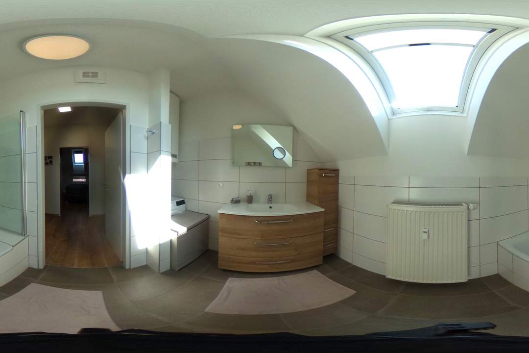 Rarität im Weinland – Neuwertige 3-Zimmer-Dachgeschosswohnung im Herzen von Gamlitz