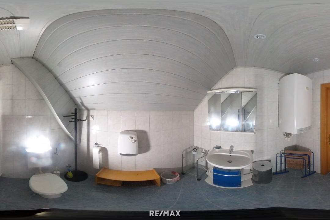 *** Investmentchance in Hönigsberg: Zinshaus mit 6 Wohnungen mit TOP Rendite ***