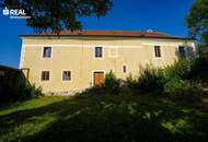 Ehemaliges Pfarrhaus mit großem Gartengrundstück