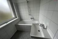 Helle 3 Zimmerwohnung mit Balkon, ab sofort!