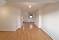 Nähe U1 | Klimatisierte Dachgeschosswohnung mit tollem Wienblick | Tiefgarage