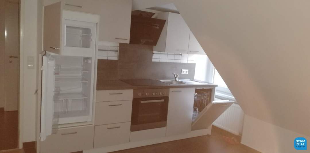 2 Zimmerwohnung DG mit Terrasse