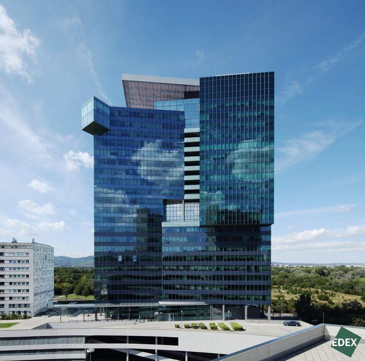 Hochwertige Flächen im Saturn Tower