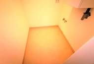 Dachgeschosswohnung der Superlative: 3 Zimmer mit viel Freifläche & Luxus pur in Citynähe : ab November zur Anmietung frei!