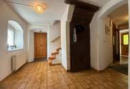 *** Charmantes Landhaus, 154m², Teilsaniert mit großem Gartenanteil und viel Potenzial ***