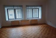 Einzelbüro mit ca. 22m² im 1. OG eines historischen Gebäudes!