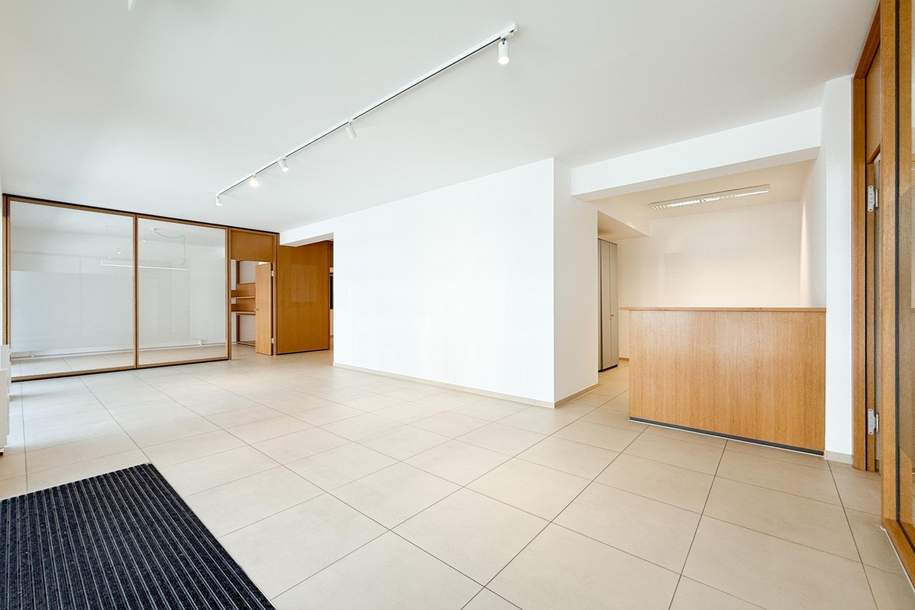 Repräsentatives Geschäftslokal/Büro in SALZBURG PARSCH zu vermieten!, Gewerbeobjekt-miete, 2.995,00,€, 5020 Salzburg(Stadt)