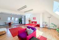 Lichtdurchflutete Dachgeschosswohnung Nähe Karmeliterplatz