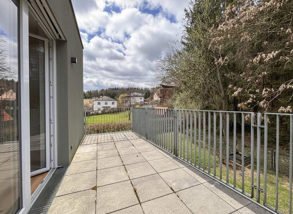 Naturnah wohnen: 3-Zimmer-Wohnung mit Balkon in überschaubarem Haus mit 8 WE