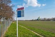 Grundstück mit 6.755 m² im Grünland-Erholungsgebiet neben Golfclub Marco Polo