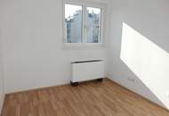 HOFSEITIGE 2 Zimmer Neubauwohnung mit IDEALER Aufteilung !!