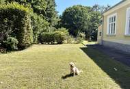 Altbauvilla - absolute Grünruhelage - 2 getrennte Wohneinheiten - 1.100 m² Garten mit Pool