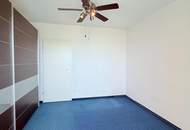 „Wohnen mit Weitblick: Barrierefreie Wohnung im 11. Stock mit Loggia und Stellplatz“